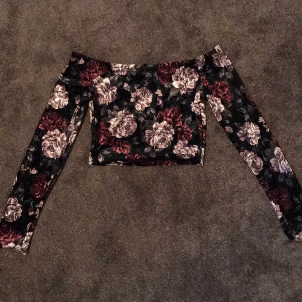 WINDSOR Black Floral Off Shoulder Crop Top